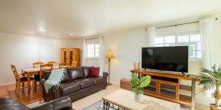 7310 Balboa Blvd Gallery 6