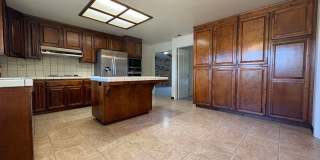 Spacious 4 Bedroom Home in Quiet Galt Neighborhood Gallery 11
