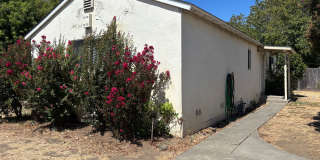 Charming 2BR/1BA in Vacaville – Move-In Ready Gallery 1