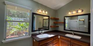 3br/2ba House with Garage, Enclosed Yard & Solar Panels! Pets Negotiable! Gallery 11