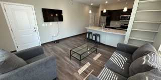 302 E Clark Gallery 9