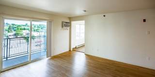 Collins Place Apartments Gallery 9