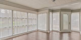 Home for rent in Cloverdale Gallery 16