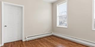 154 SOUTH ST Gallery 10