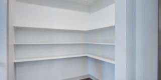 747 Apartments Gallery 28