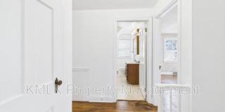 407 Washington St NE Gallery 21
