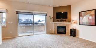 Beautiful 3 bedroom townhouse in gated community available! Gallery 5