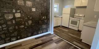Beautiful 3BR/1BA Lakeland Home with Large Backyard & Covered Porch! Gallery 6