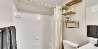 Forest Park Apartment Homes Gallery 14