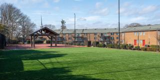 University Oaks Gallery 16