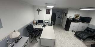 4600 N Cumberland Avenue Gallery 7