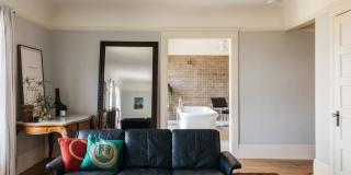 1046 W KENSINGTON Rd Gallery 26