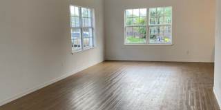 3/2.5/1 Spacious Townhome Gallery 1