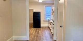 230 1/2 W Walnut St Gallery 3