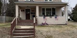 534 1/2 E Wyandotte St Gallery 1