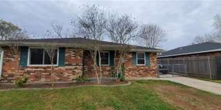 428 DANDELION DRIVE Drive Gallery 1