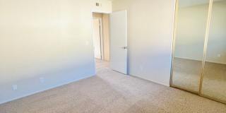LA JOLLA VILLAGE LIVING! SPACIOUS 3BD/2.5BA TOWNHOME AVAILABLE JUNE for $4,795/mo! Gallery 16