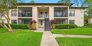 Furnished Ground Floor Corner Unit - Palm Harbor! Gallery 1