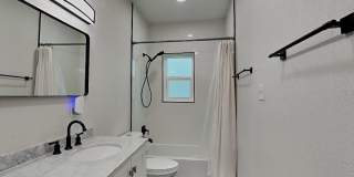 3801 1/2 W Palmira Ave Gallery 10