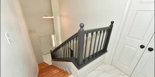 31 STRATFORD HALL Circle Gallery 25