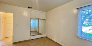 Bright & Spacious Unit in the Heart of Burbank – Utilities Included! Gallery 7