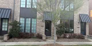 4660 Broadwick Street Gallery 1