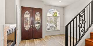 Grand 4-Bedroom San Leandro Home w/ Custom Upgrades Grand 4-Bedroom San Leandro Home w/ Custom Upgrades Gallery 5