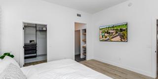 7027 N Scottsdale Road Gallery 5