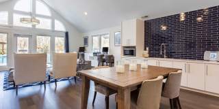 The Laurel Apartments Gallery 15