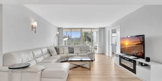 1 Harbourside Drive Gallery 17