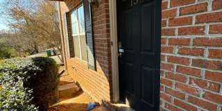 PETS CONDITIONAL + FURNISHED OPTION - Cute Sleepy Hollow Flats-Style Condo! Gallery 15