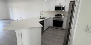 723 Ivan Avenue S unit: 723 Gallery 39