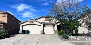 Refrigerated air! 4Br, 2Ba w/2 living areas, 3 CG Gallery 1
