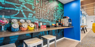 FLATZ 830 Gallery 23