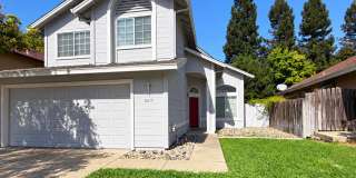 Bright & Spacious 3 Bedroom Home with Vaulted Ceilings, New Carpet & Private Backyard in Antelope! Bright & Spacious 3 Bedroom Home with Vaulted Ceilings, New Carpet & Private Backyard in Antelope! Gallery 1