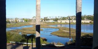 Upgraded Corner Condo with Lagoon View Gallery 10
