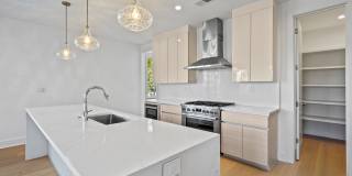 NEW CONSTRUCTION 4 bedroom home in Downtown Memphis Gallery 9