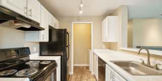 Spinnaker Apartments Gallery 13