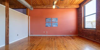 1 Envelope Ter Unit 202 Gallery 3