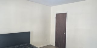 115 Denver Avenue Gallery 12
