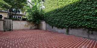 1712 THAMES Street Gallery 25