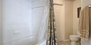 3 bedroom 2 bathroom Condo in the Gardens at Beachwalk Gallery 22