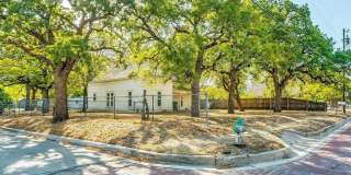 791 N Clinton Street Gallery 23