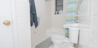 Large 2 bed next to Northeastern and Berklee for the upcoming school year! Gallery 3