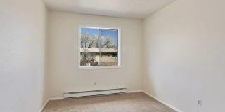 Four bedroom townhouse with easy access to all Boulder has to offer! Gallery 11