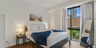 Downtown Honolulu Condo - AC . W/D . Full Kitchen Gallery 14