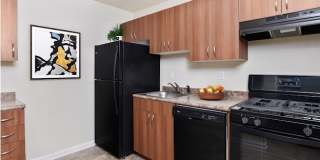 North Hills Apartments Gallery 6