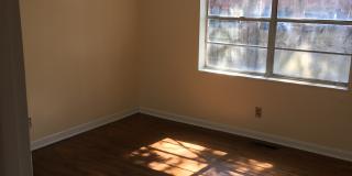 2603 East 10th Street Gallery 1