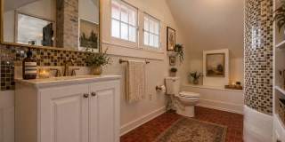 6bed/3bath house in West Campus - Walk to UT Gallery 18