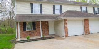 Massive duplex that backs to wood Gallery 1